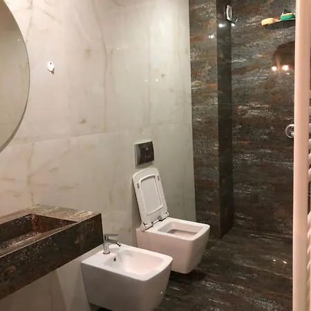 Tirent - Komuna E Parisit, 1 Lägenhet Tirana